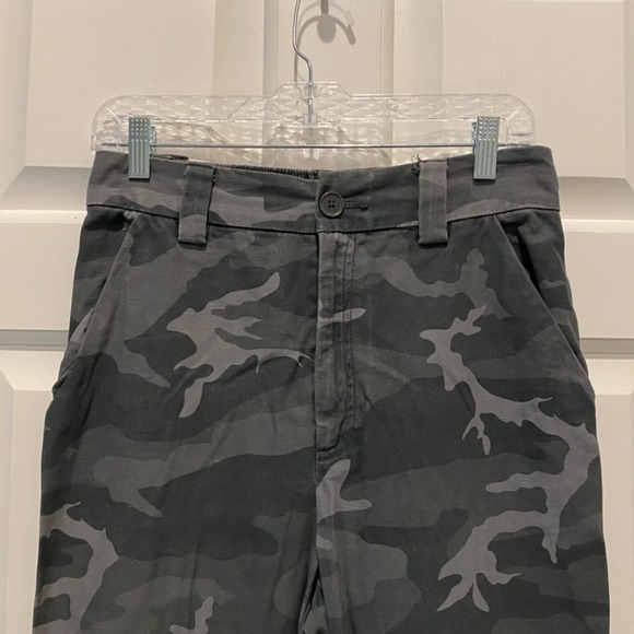 TNA Aritzia Alix joggers pants Gray Camo, 16674 - Picture 3 of 16